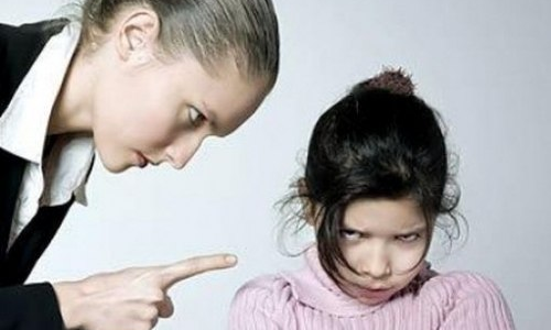 Как отучить детей прерывать разговор взрослых