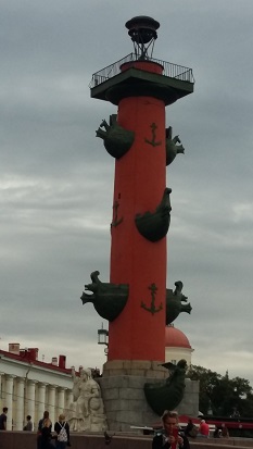 Ростральные колонны на Васильевском острове